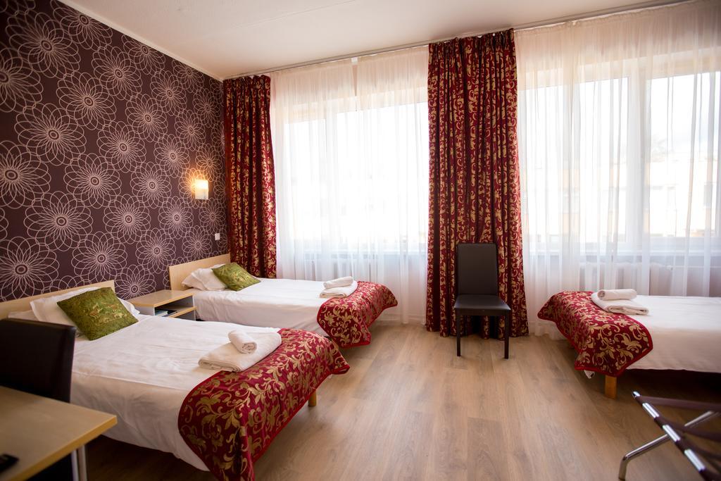 Citystop Hotel Tartu Extérieur photo